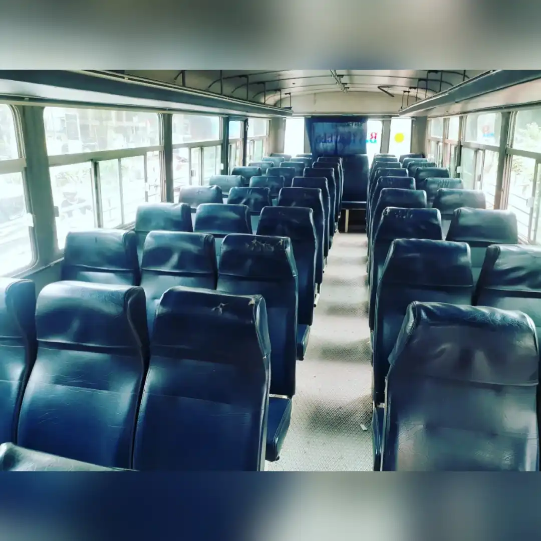 Bus 8 Seat